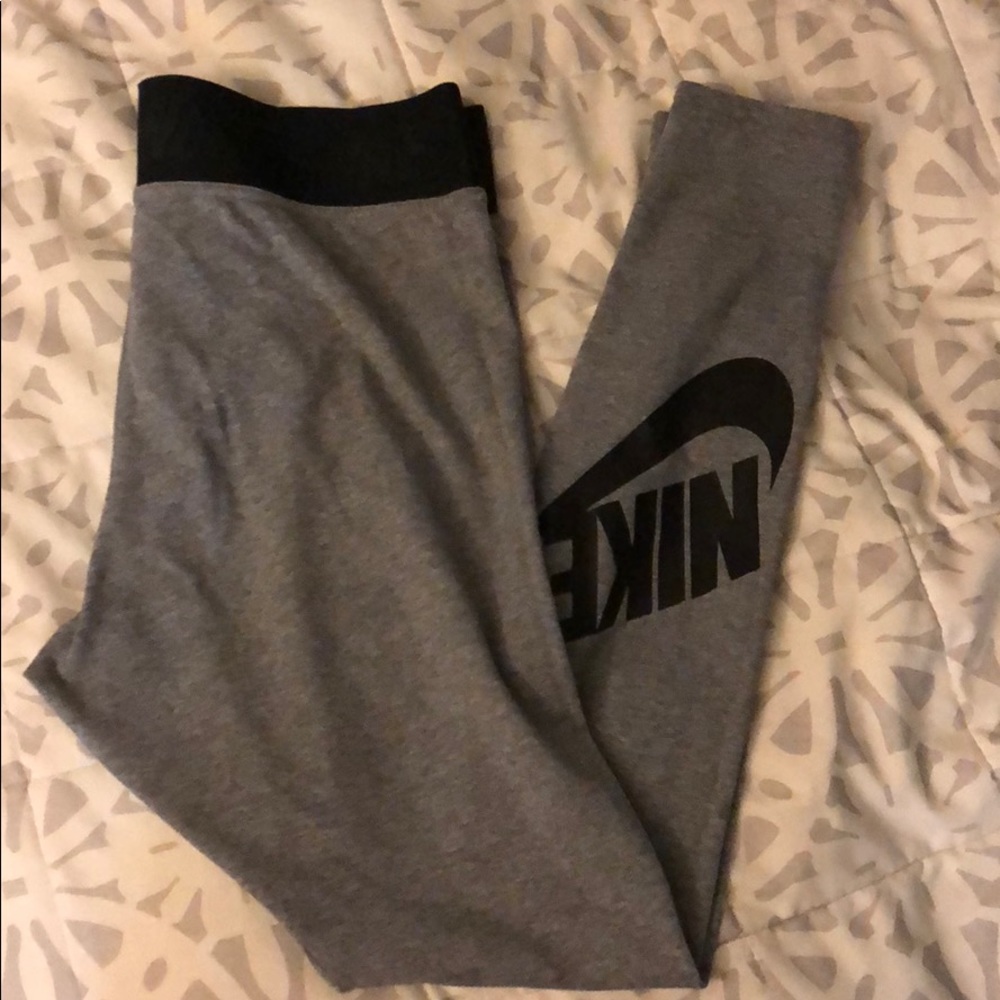 Nike leggings